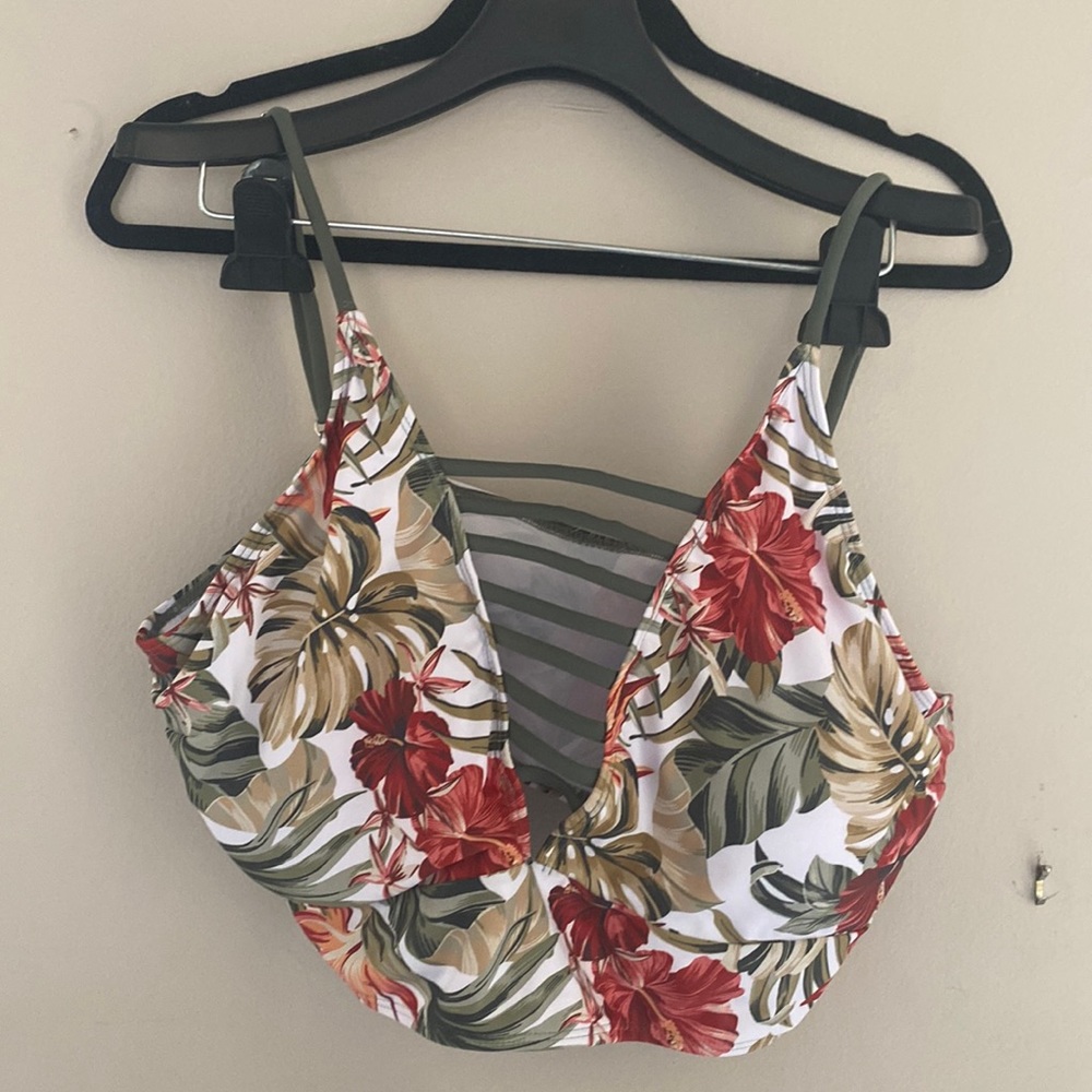 Plus size bathing suit top